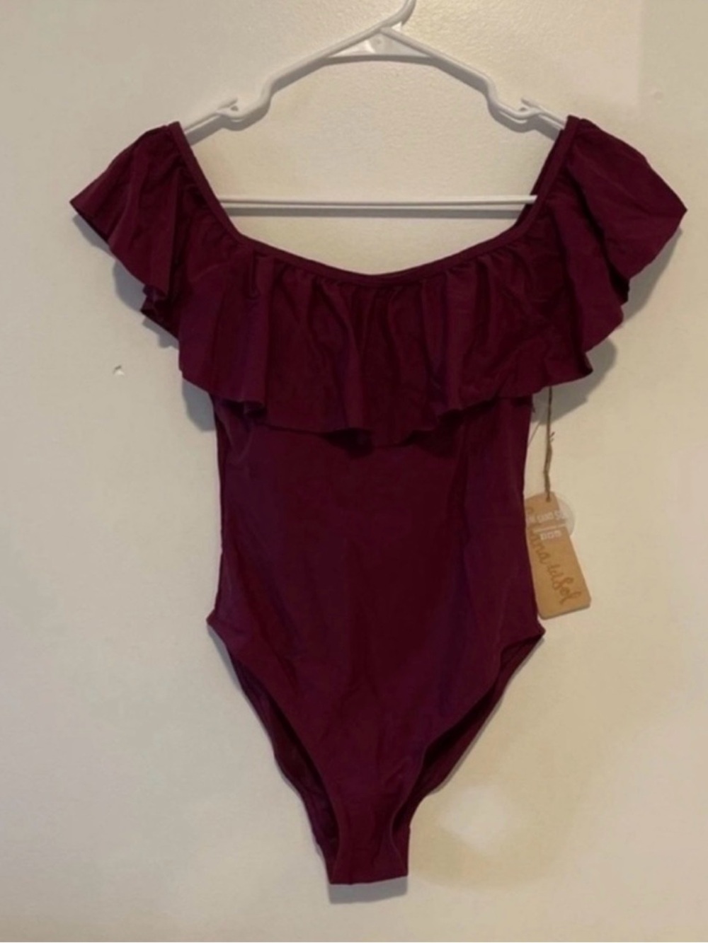 NWT Cabana Del Sol off the shoulder ruffle one piece swimsuit small
